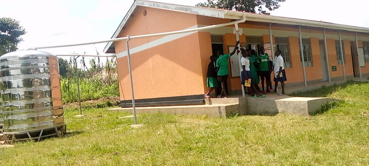 Here at Ngaziku Primary School, DRDIP built a three classroom block with an Office. The poject also procured and delivered furniture, installed 10,000tr stainless steel tanks. You can see for yourself the aspect of safeguards through the green compound.