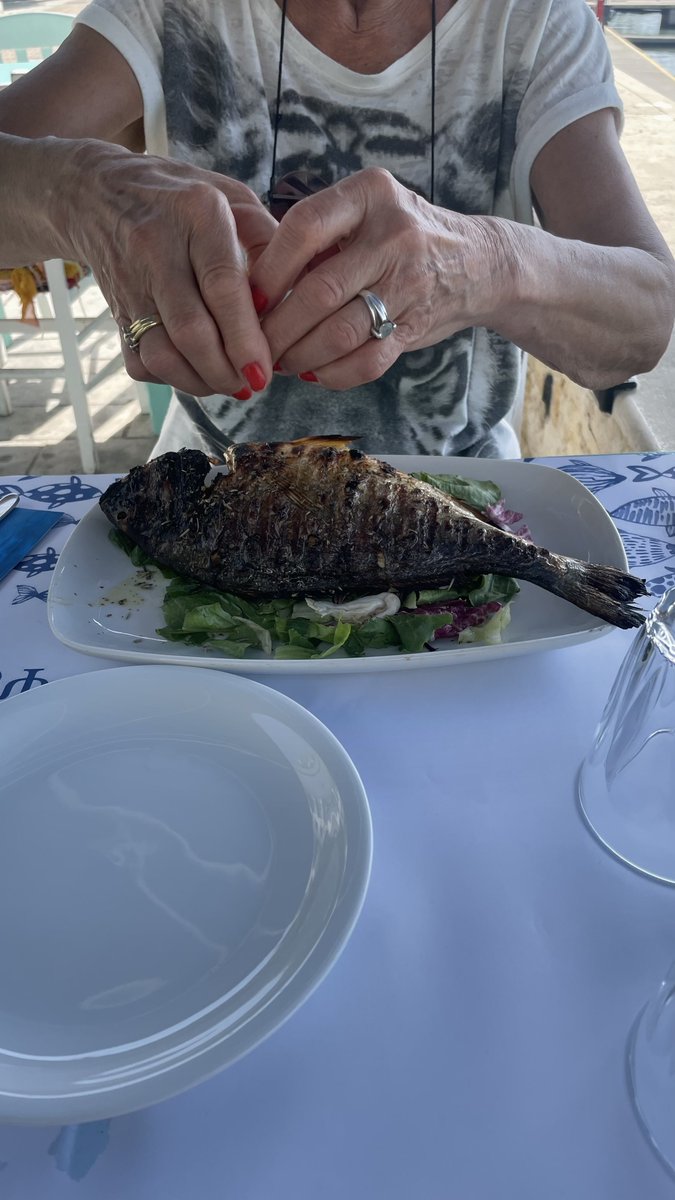 msprungk's tweet image. Jest i rybka 😉 #dorada #grecja