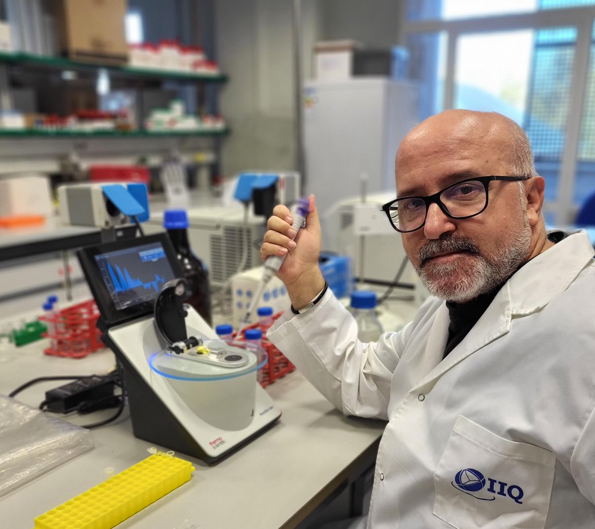 ¡Volvemos a los bares😄! No te pierdas la charla de apertura de #CienciaBulebar 2023-2024 con el científico Jesús Angulo <a href="/Angulo_Lab/">Jesus Angulo</a> 

 ¡¡Te esperamos como siempre en <a href="/Bulebar_cafe/">Bulebar Café</a> !!

🗓 Miércoles 18 de octubre
⏱ 18.00 horas
➕cienciaenbulebar.wordpress.com/2023/10/10/18-…

<a href="/unisevilla/">Universidad de Sevilla</a> #DivulgaUS