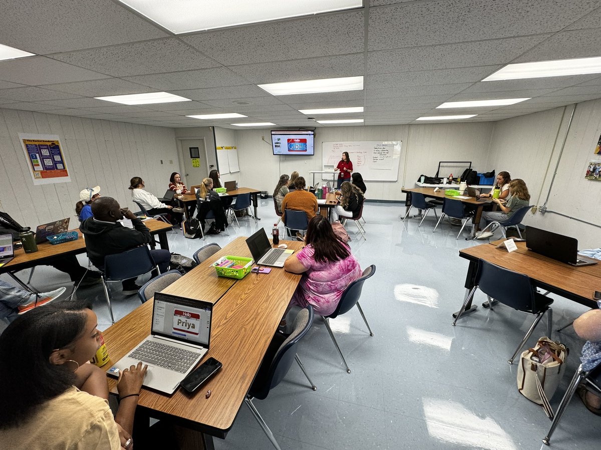 wilthomas3's tweet photo. @gibbs3rdgrade @robinsonisd @AdobeExpress @ClaudioZavalaJr @AdobeForEdu @MrsTGonzalez @misty2shea Yes, talk about some fun collaborative, creativity connections. @gibbs3rdgrade is always a joy to work with. #CreativeCultureProject https://t.co/PmxuVTDm2k