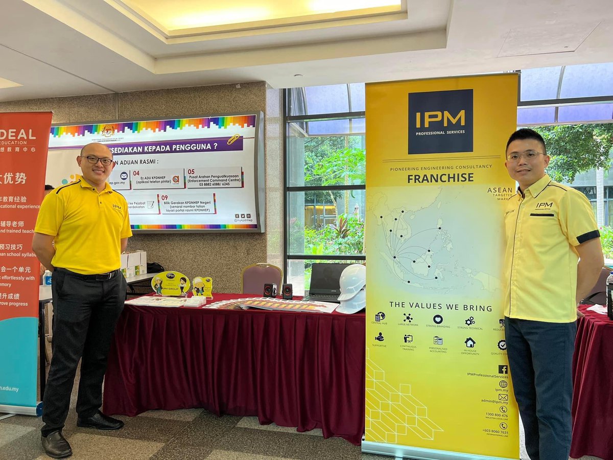 IPMEnquiry's tweet photo. 🎊🎉 “Fiesta Francais dan Jualan Langsung” di Kementerian Perdagangan Dalam Negeri dan Kos Sara Hidup Malaysia (KPDN). 🇲🇾🇲🇾👍👍😎😎 Terima kasih atas jemputan dan sokongan daripada KPDN! 💙💚

👨‍💻👩‍💻Visit us: https://t.co/JeeTwJiiPf 

#ipmprofessionalservices #IPMFranchise https://t.co/RgTuEfQLF4