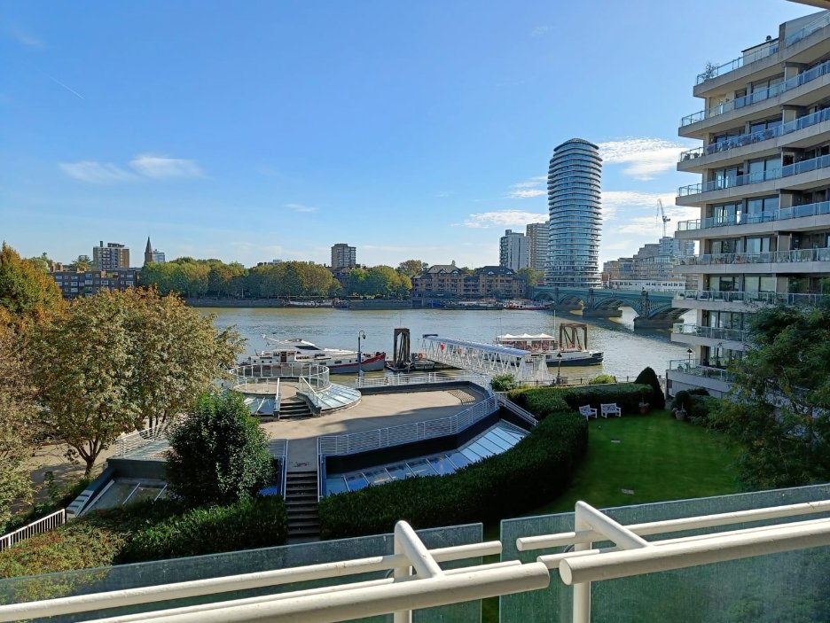 A stunning view from an apartment we recently inspected.

#HomeSurvey #London
