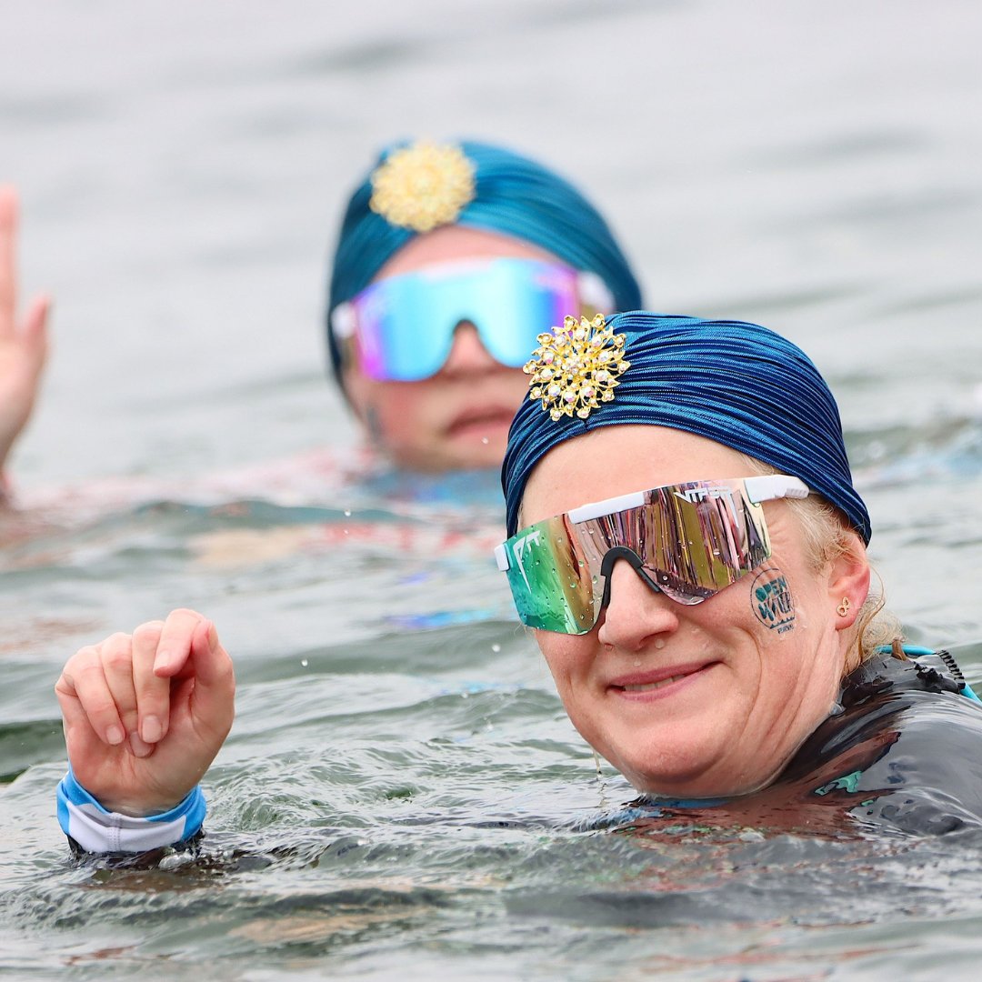 This #WorldMentalHealthDay, let's talk about the incredible benefits of open water swimming 🏊‍♀️

Acclimatising to cold water is an important step in enjoying a safe swim. We worked with <a href="/gpwhyte/">Greg Whyte OBE</a> to produce a Cold Water Exposure Home Plan 💙

Check it out: rlss.org.uk/sponge-to-plun…