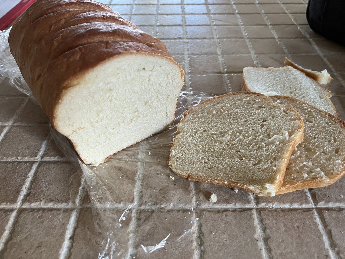 SmellyPail's tweet photo. If you want the recipe to make this soft crusted white sandwich bread I’ll leave it down below! 3-4 hours start to finish! https://t.co/RyQacByw1b