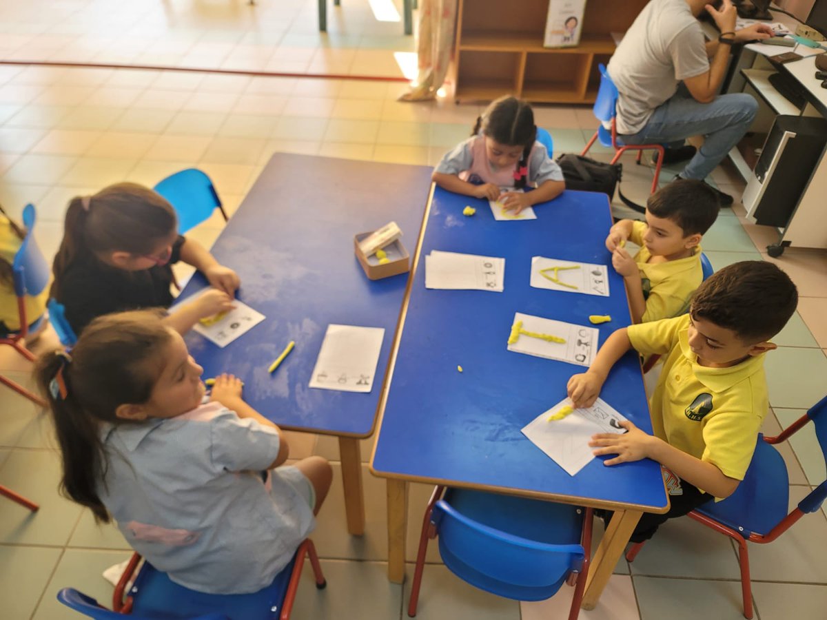 diana_danab's tweet photo. Our enthusiastic students went through various stations in the classroom to learn the alphabet. They practised writing each letter, recognizing their corresponding sound &amp; writing them appropriately within the given lines
@mariambaghdadi @Hhhsinfo @tbaassiri @monifa_baba @sashgh https://t.co/F7Exvztit5