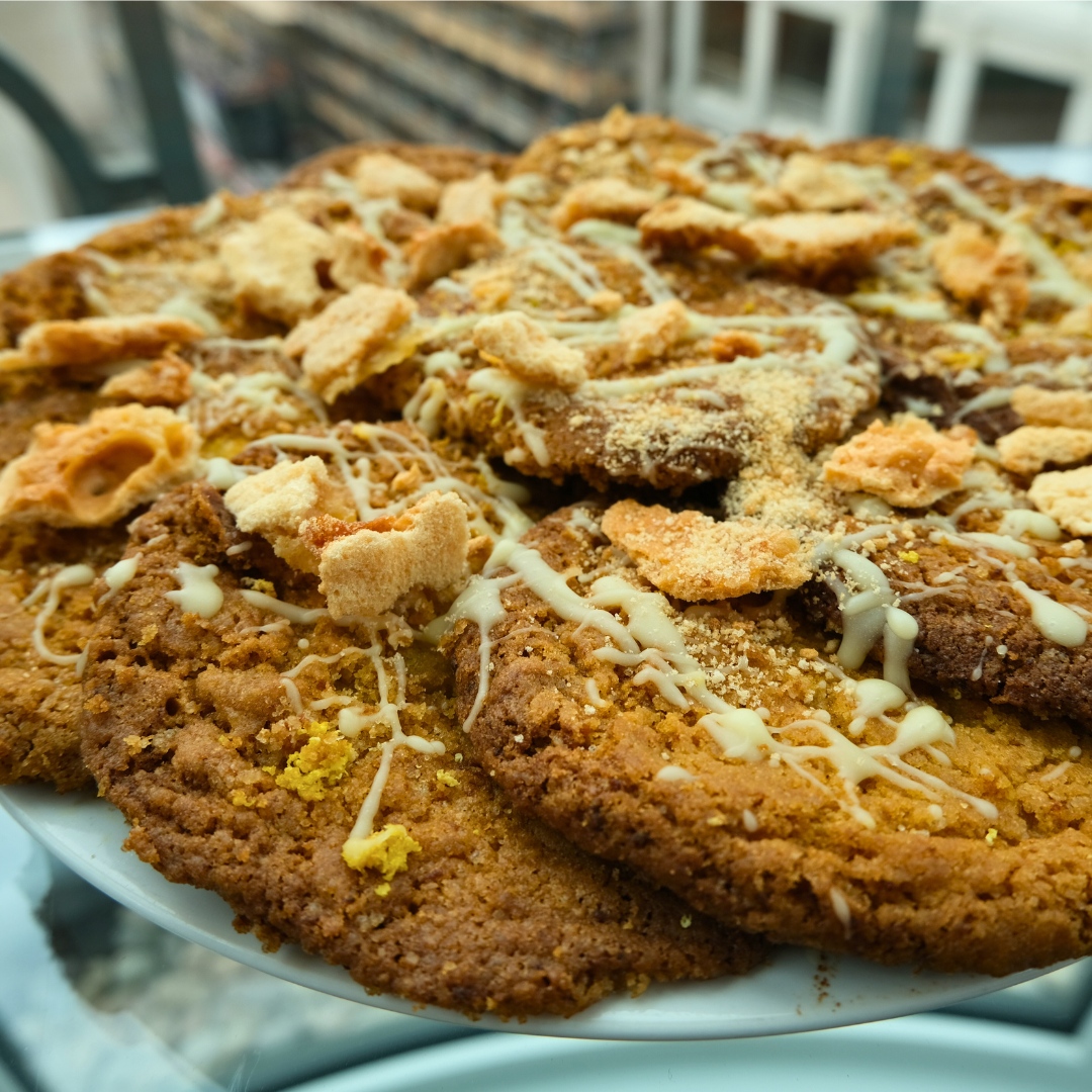 Last month's cake club was a delightful mix of zest and chocolate! 🍫🍋 

Our star bakers, Harry, Anna, Danielle, and Mark, whipped up some sweet magic in the kitchen! Swipe through to see their mouthwatering delights!

#ClimbOnline #CakeClub #SweetTreats #DigitalMarketing