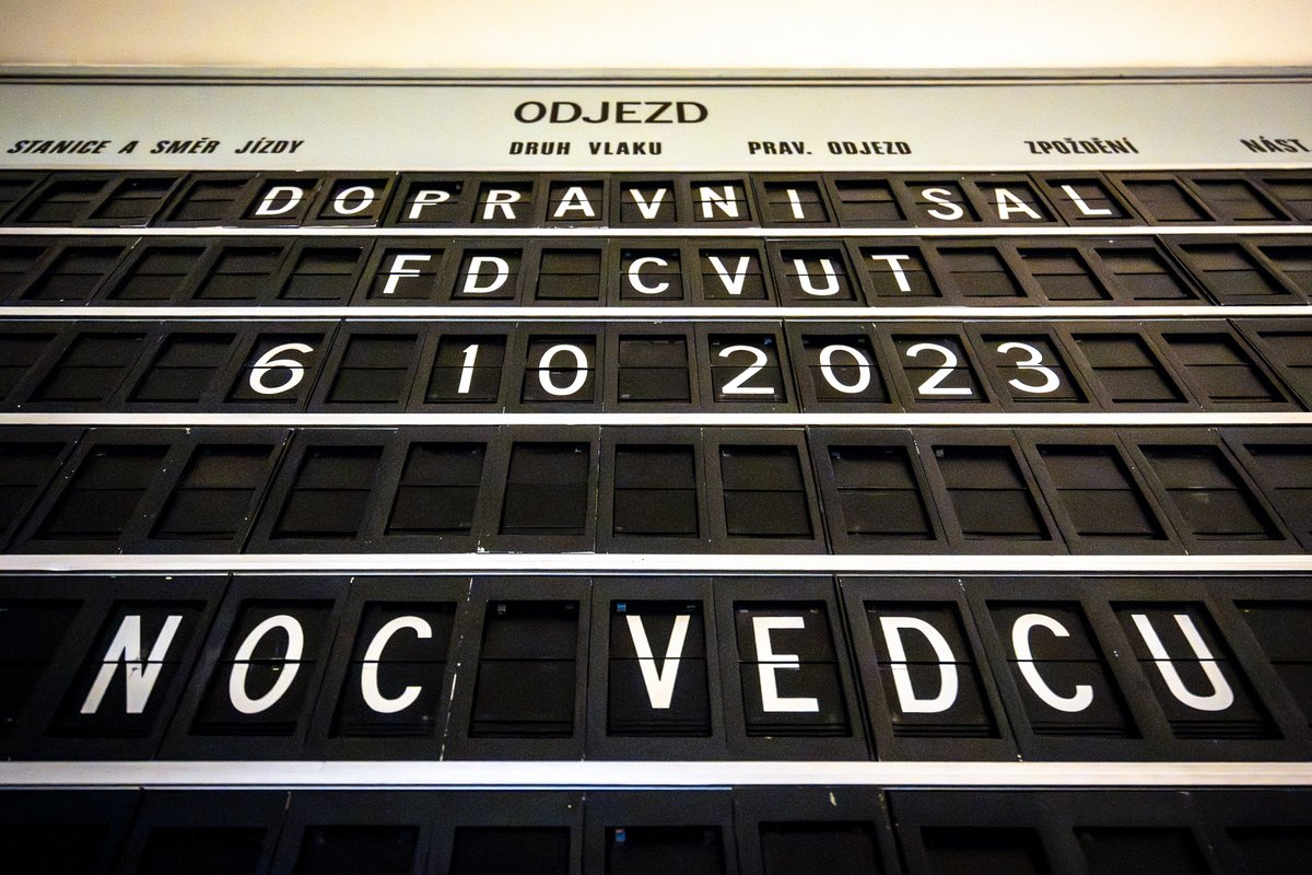 fdcvut's tweet photo. 💙 Pět hodin programu, osm stanovišť a více jak 850 návštěvníků. Taková byla páteční Noc vědců na Dopravce! 💪

Děkujeme všem za návštěvu. Věříme, že si program užili malí i velcí! 👍

#dopravka #fdcvut #dopravkacvut #cvut #nocvedcu https://t.co/0KBaihkMrH