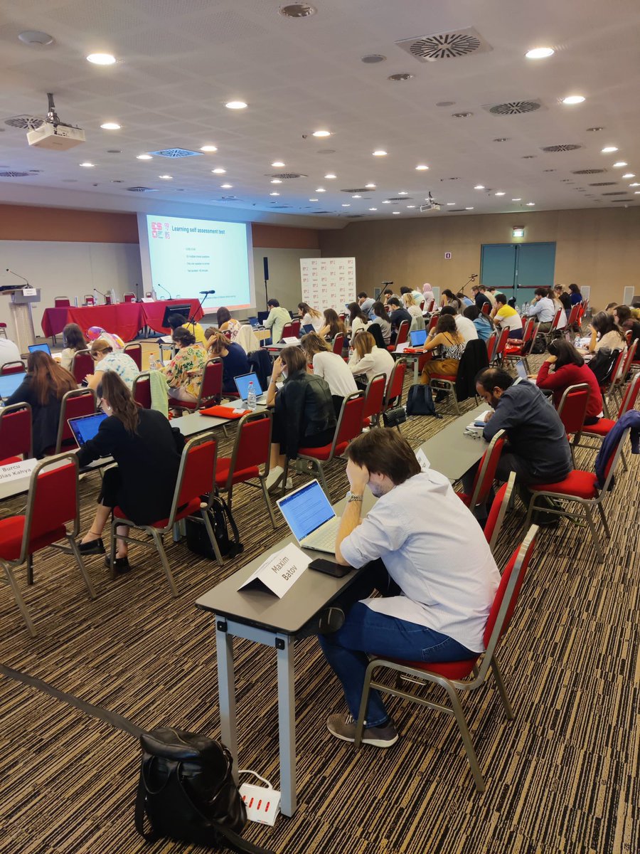 ESOncology's tweet photo. Learning self assessment test going on at the Masterclass in #clinical #oncology
#ESOexperience #oncologyeducation https://t.co/EKwYQ1mccg