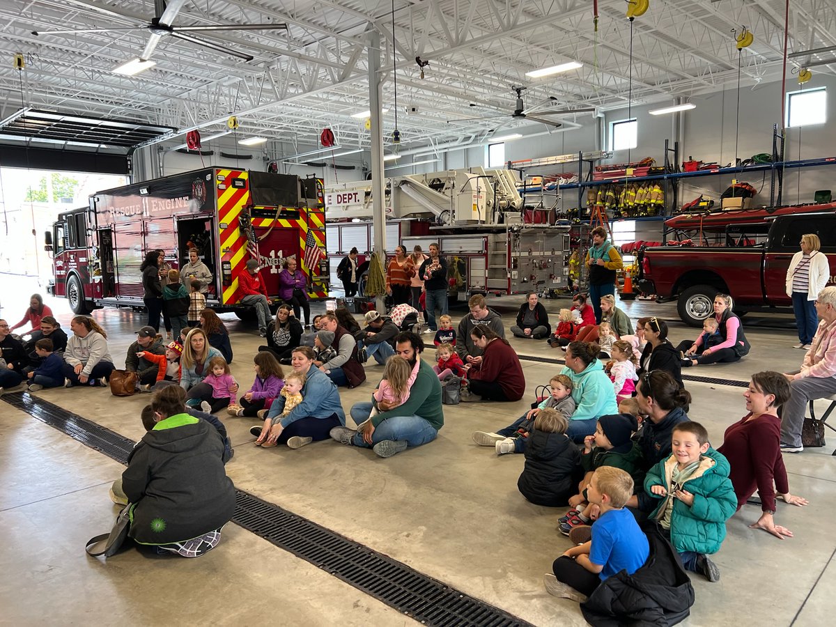 TroyMiamiCtyPL's tweet photo. 🚒 Storytime at Fire Station 11 was pretty cool! Thank you so much to the Troy Fire Department for hosting us and welcoming us to your space. We all had so much fun and look forward to partnering again in the future. #TMCPL #storytime #OurCommunity https://t.co/vflMRitfnf