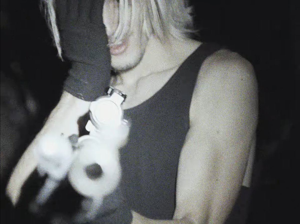 scelle123's tweet photo. MURDER RDY https://t.co/VHqsrwMae7