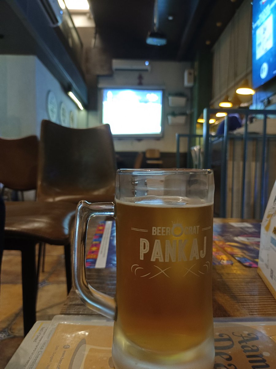 Parshya_Pk's tweet photo. #SLvsPAK #BeerCafe
#Relaxing https://t.co/nr3V0YWWJf