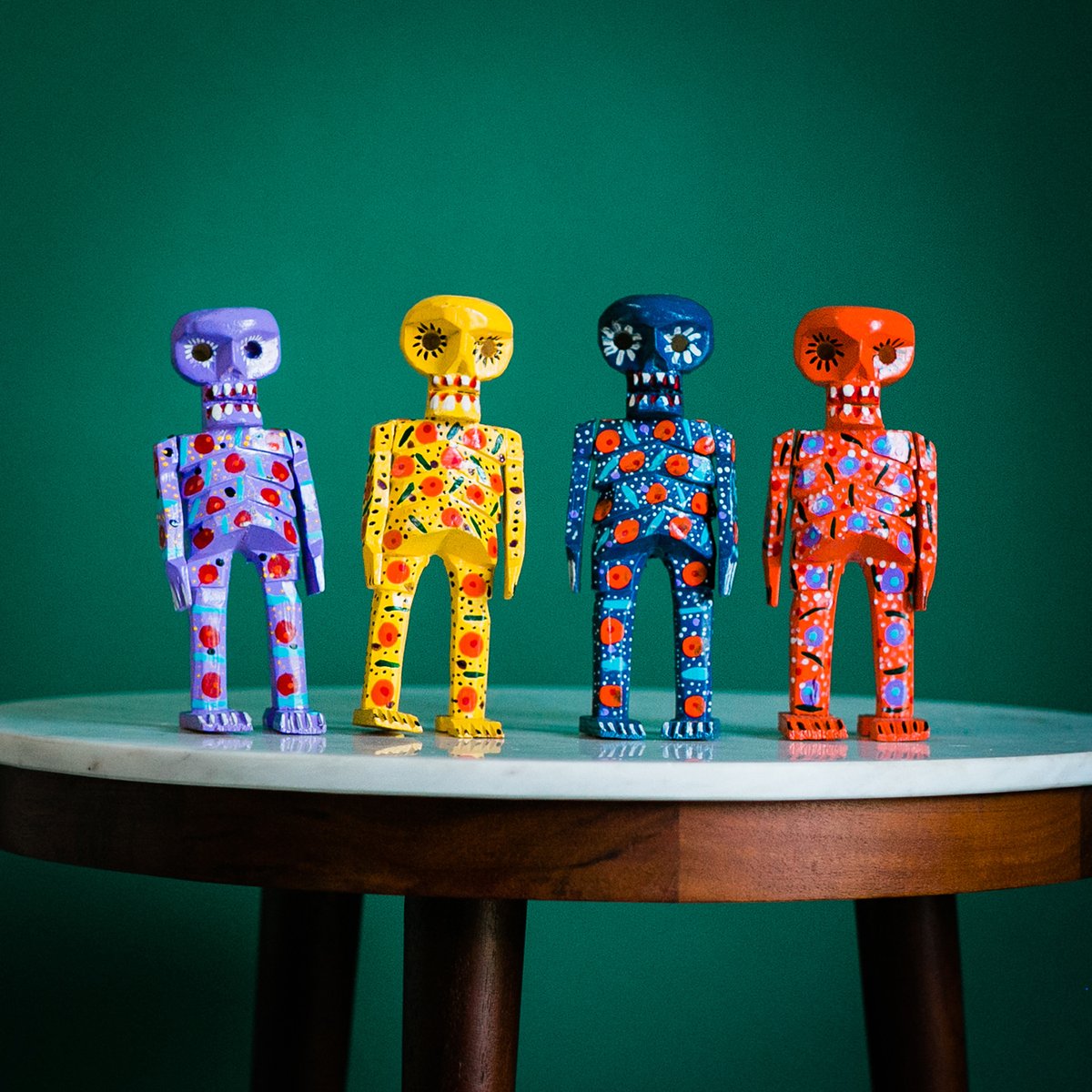 KarakorumCrafts's tweet photo. 🎃 Get ready to spookify your space with our hand-painted skeleton ornaments! Whether it's Halloween or just a regular day, these vibrant skeletons add a pop of colour and charm. 💀🌈 
#SkeletonDecor #HalloweenReady #FairTradeArt https://t.co/XlfW6gcorD