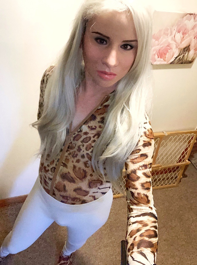 shines_amanda's tweet photo. #femalemasking #femalemaskers #femalemasktransformation #femboy #fem #femalemasks #femskin #feminization #crossdresser #xdressers #sissygirl #egirl #sissybimbo #sissycrossdresser #sissycd #siliconemask #sissytime #transformation #model #transdolls #transmodel #transgender https://t.co/ndTNoSotg5