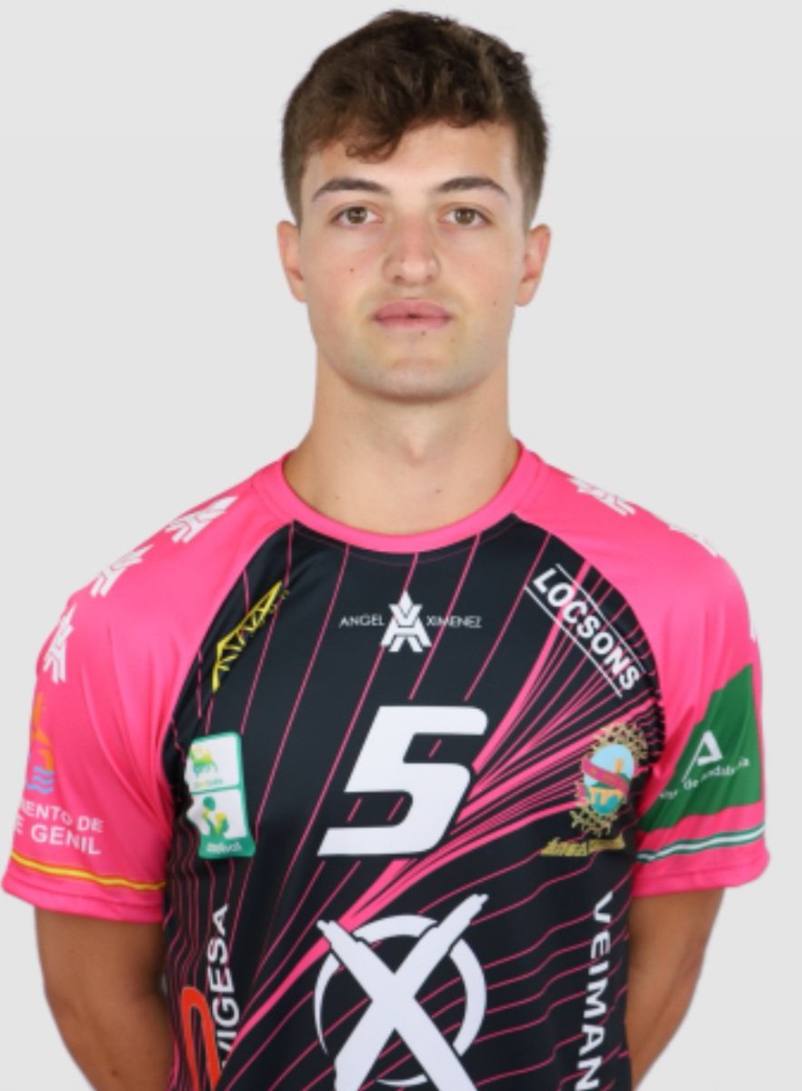 josemix1976's tweet photo. El extremo del @AngelXimenezBM, Antonio Cabello entra en la convocatoria de los Hispanos Junior. Alegría inmensa por un joven talento que ya prometía desde muy pequeño. Totalmente merecido. Felicidades @cabello5nu https://t.co/RE88dxSLTH