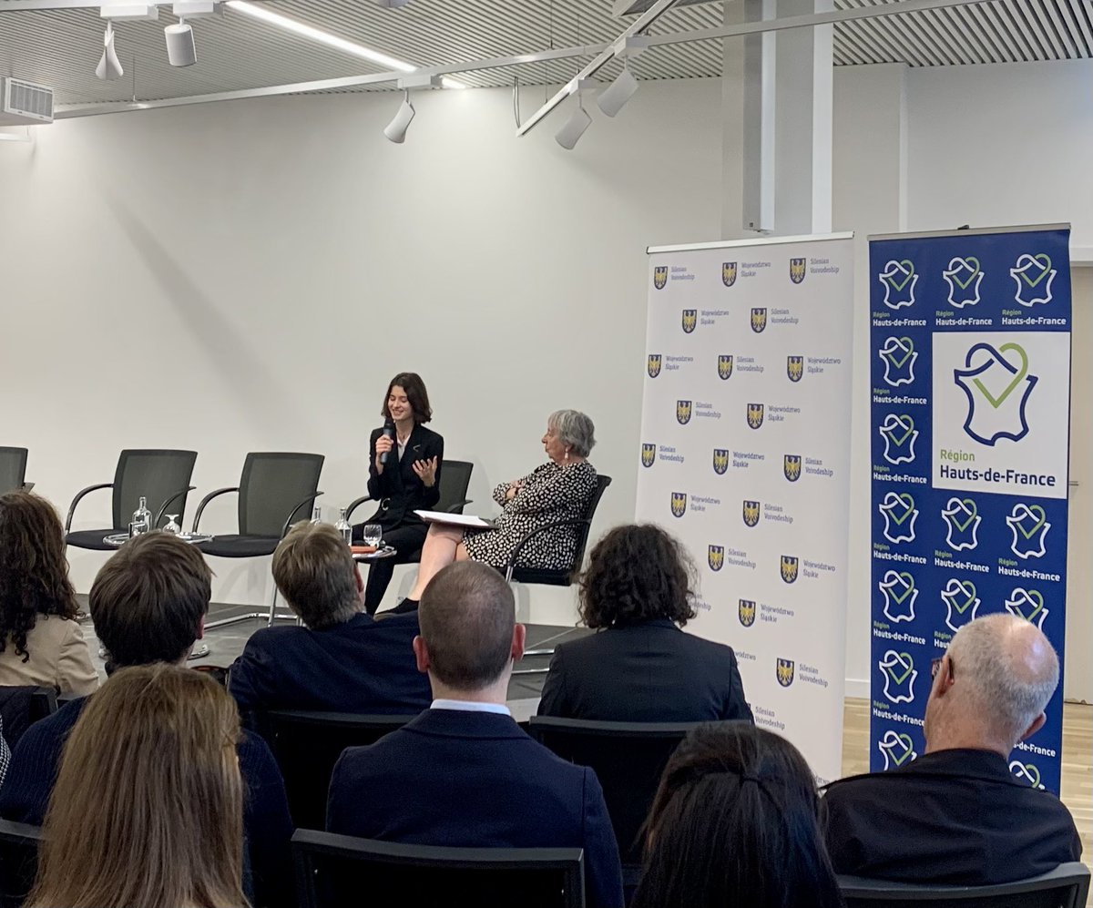 Maud Poly witness of the Youtg Submit of Regional Weimar Triangle shared her experience. 50 young from the 3 regions and Ukraine meet to discuss &amp; find solutions to the global warming.
The need to change the opinion ont things today seen as waste, struck her the most.