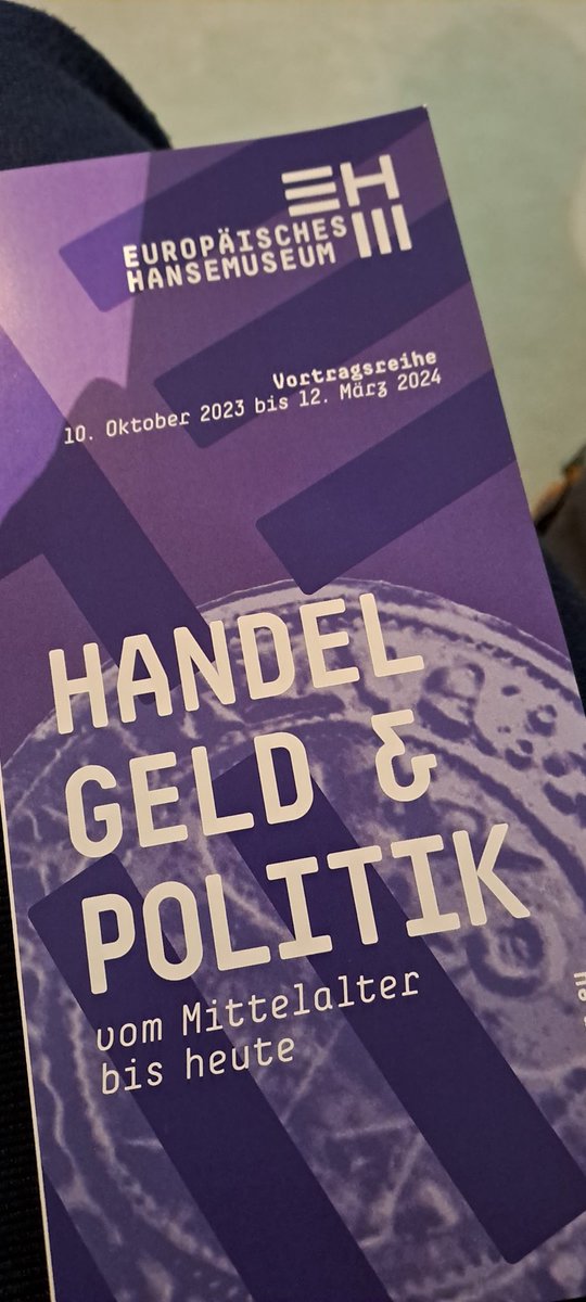 Heute geht es wieder los mit #HandelGeldPolitik mit Thomas Ertl &amp; "Importierter Luxus" 🤩. Wie immer kann man auch live zuschalten! 🔴
youtube.com/live/Y5dVkS1Ud…