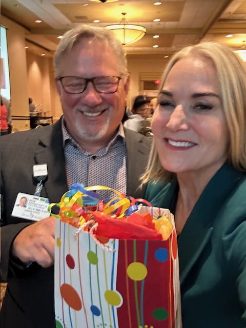 kellycmcdonald's tweet photo. I spoke for Bryan Health, (one of the largest employers in the state of Nebraska), on my birthday last week. They gave me a big bag of milk chocolates from a local high-end candy maker. πThank you @BobRavenscroft for making my birthday fun and also yummy!
#BryanHealth #Chocoyum https://t.co/yG3GrwiTAZ