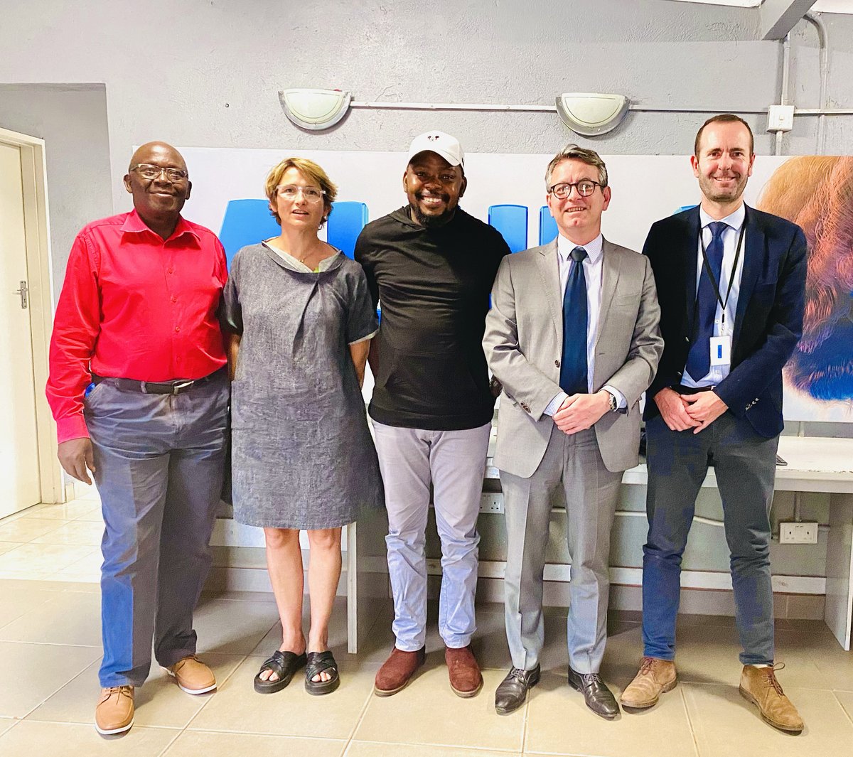 AlulaAnimation's tweet photo. If you had told us that we'd go from hosting Ambassador Laurent Chevallier at our studio to meeting President Macron 🇫🇷 in Paris, we might have called you a dreamer! The journey to Création Africa forum was surreal and inspiring. Grateful for every moment  #CreationAfrica #ALULA https://t.co/2nAKjkALKK