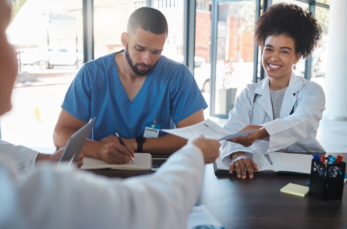 Addition of advanced practice providers to #HealthCare teams. Optimizing health care teams by including #NursePractitioners and #PhysicianAssistants would increase efficiencies and value for money spent in BC’s health care system. Read the article: bcmj.org/premise/additi…