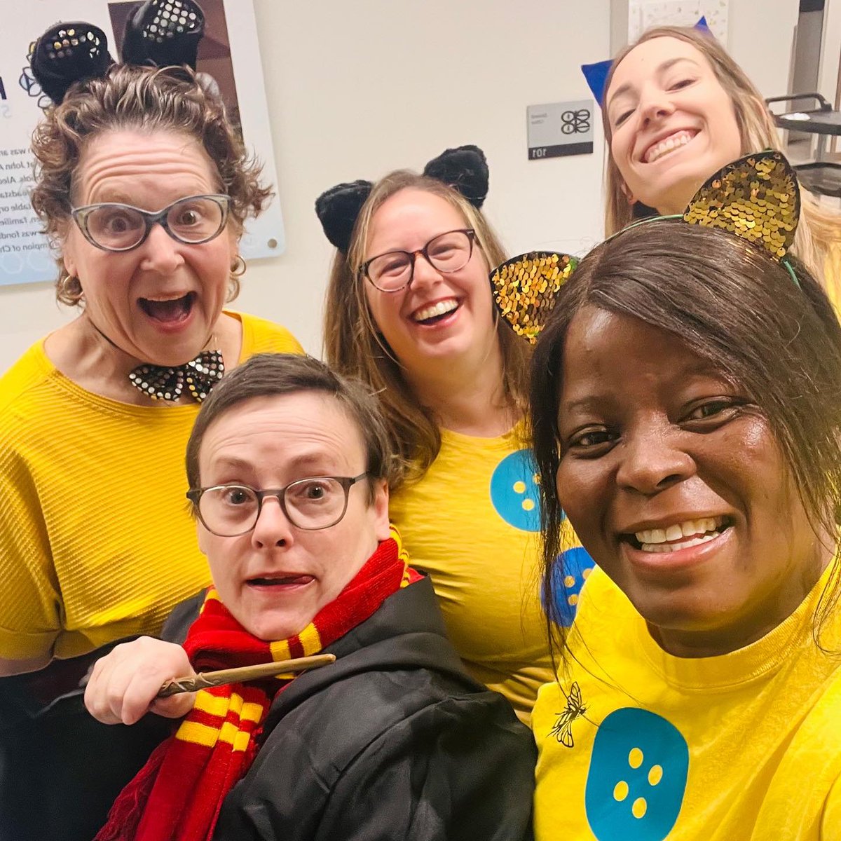 ReadInWeek tweet media