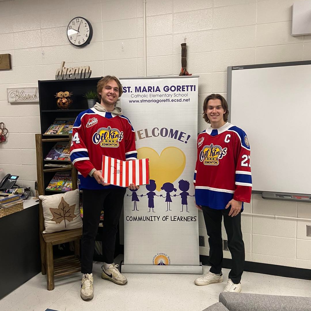 ReadInWeek tweet media