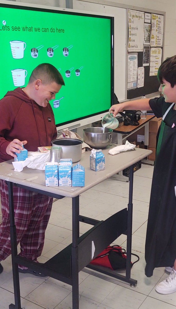 RobertoAMolina's tweet photo. Owen and Zain treated their #MATHCHALLENGE class  to pudding (and a fractions lesson) this morning. Thank you for the delicious lesson!  You rocked it!  
P.S. mom &amp; dad... they did a STELLAR job cleaning up!
#youbetheteacher  #pudding 
@OssiningSchools https://t.co/kJH0pDyvXL