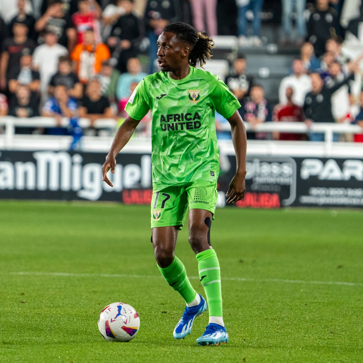 If this tweet gets enough likes we will consider to give away jerseys to our Ugandan fans

#VamosLega