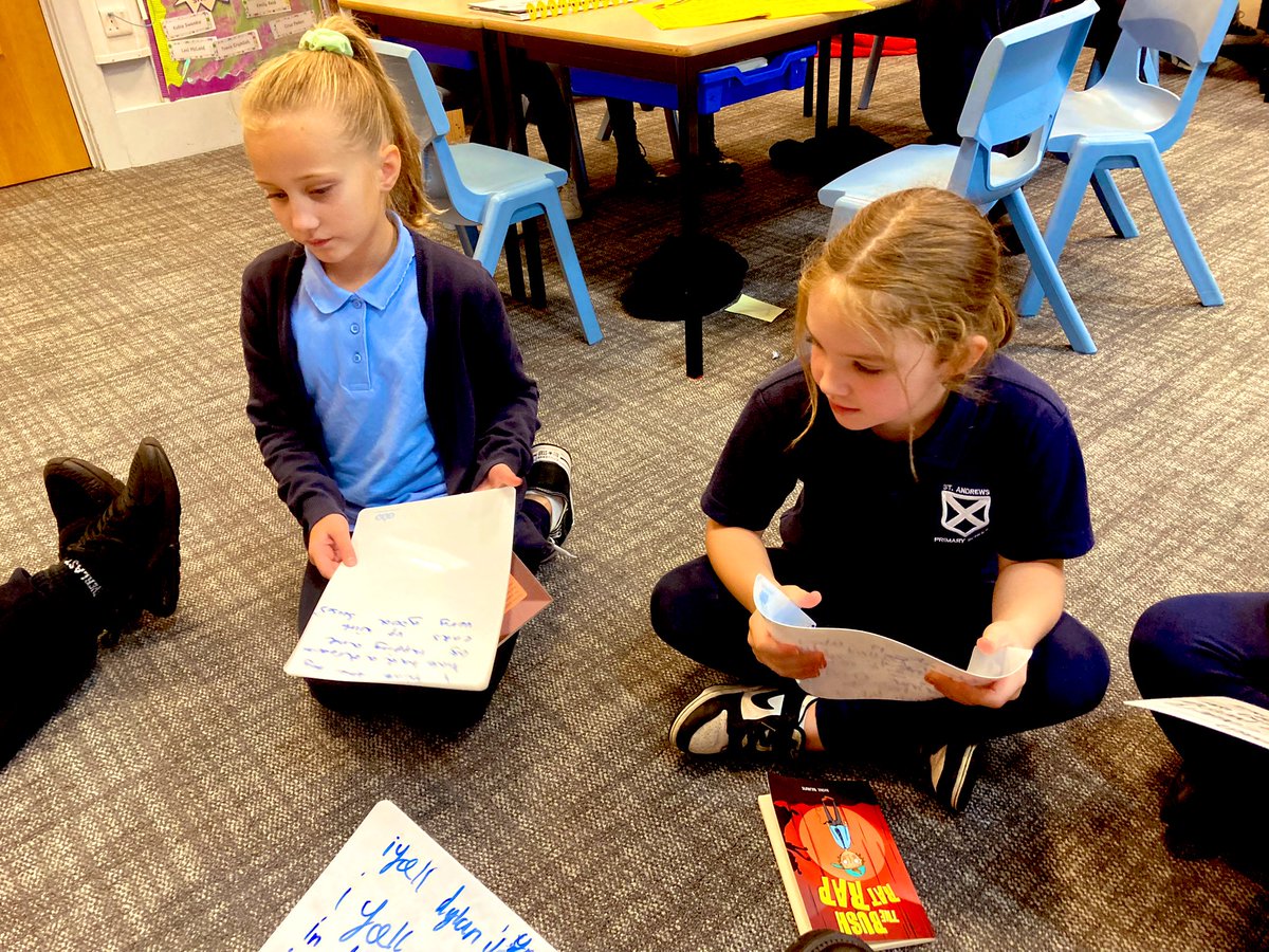 GisbeyMrs's tweet image. Today we got new reading books 📚 and started our Reciprocal Reading journey….
1st job- make predictions, then read chapter 1 to see how accurate our predictions were… 🙌🏻💙🙌🏻
#StAReaders #groupwork
#predicting
We shared predictions with our peers…