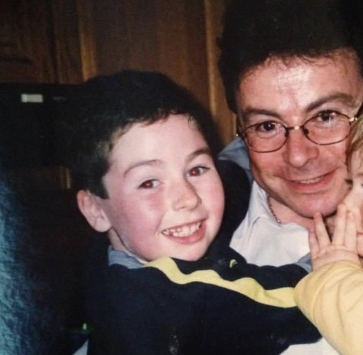 As it's #worldmentalhealthday, I figure I'II be vulnerable and tell you a story!
Growing up, I lived in an environment of uncertainty, anxiety, fear and sadness.
My dad was an alcoholic. He would drink every day during and after work. He ran his own business with no employees. It