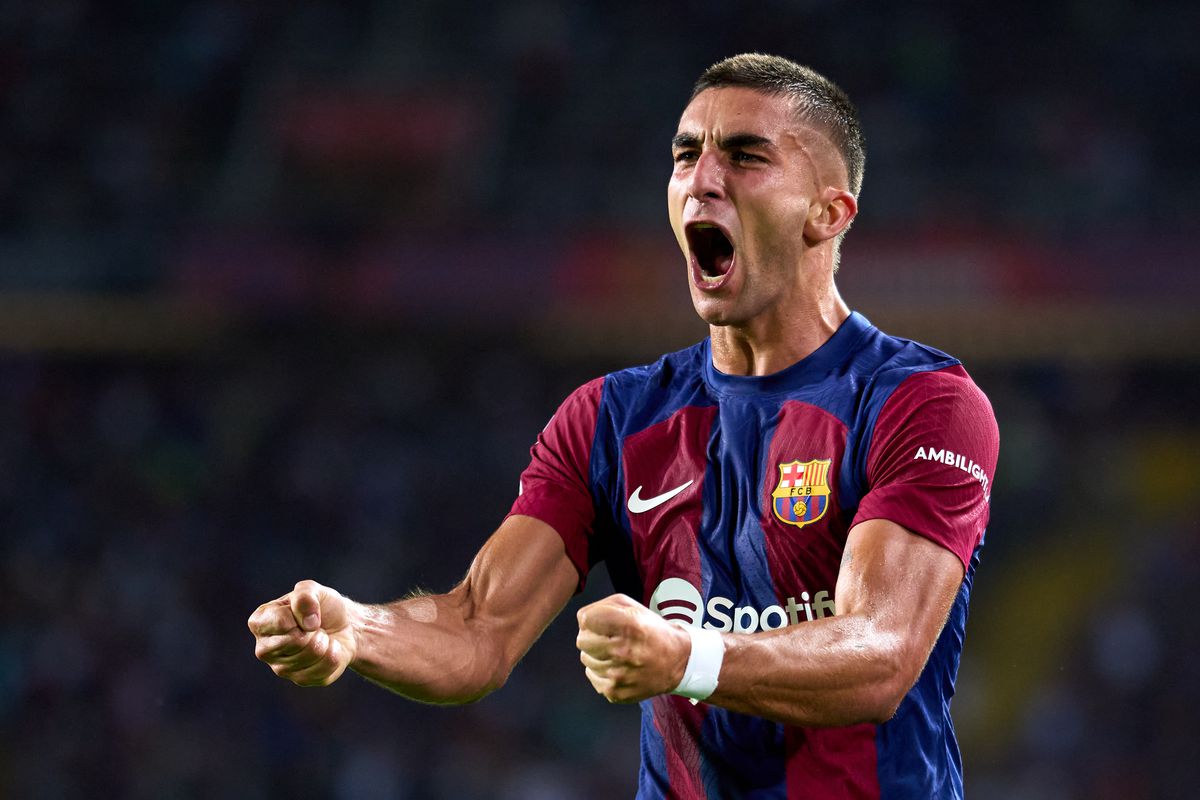 postunited's tweet photo. 💥😂¡OJO A LAS CANCIONES FAVORITAS DE FERRAN TORRES!

🎙"Sola de Anuel que me gusta mucho y también me pongo Blank Space de Taylor Swift”

🗣Mundo Deportivo https://t.co/aIHsPSRgtc