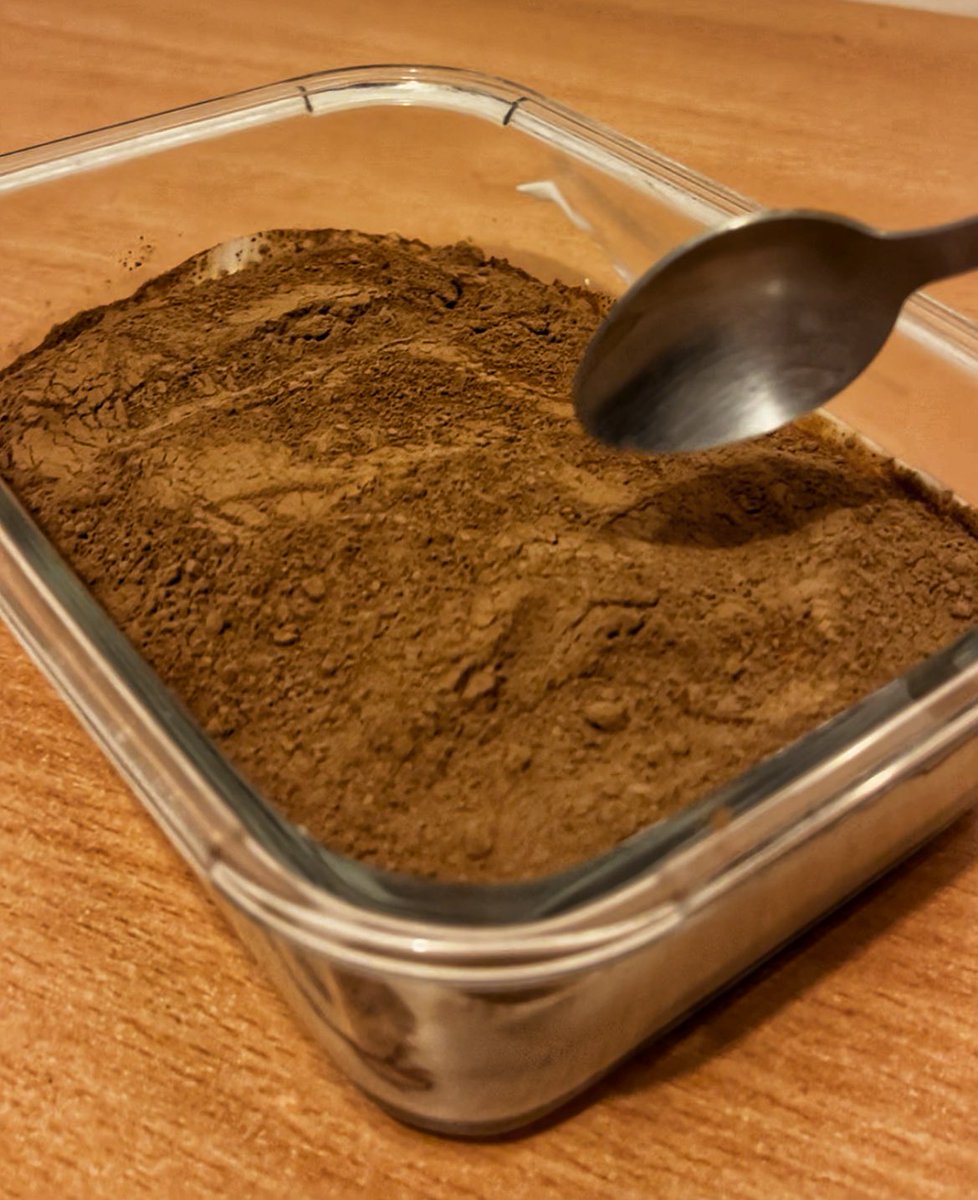 ali_soufane_'s tweet photo. RECETTE FACILE DE TIRAMISU PROTÉINÉ ET ALLÉGÉ EN SUCRES ET MATIÈRES GRASSES 🇮🇹

467 kcals ⚡️
38 g de protéines 💪🏼

Temps de préparation : 10 minutes ⏱️

⤵️⤵️⤵️ https://t.co/f0FfY5CIpb