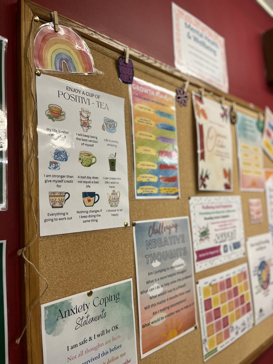 RebeccaM2381's tweet photo. Your mental health matters! Our Mental Health and wellbeing board has been updated at Uplands medical centre, from tips to control your anxiety, useful contact information and where to find that support! #WorldMentalHealthDay #BeKindToYourMind @Bury_Gp_Fed @LoveWhitefield https://t.co/9kpew6fB7H