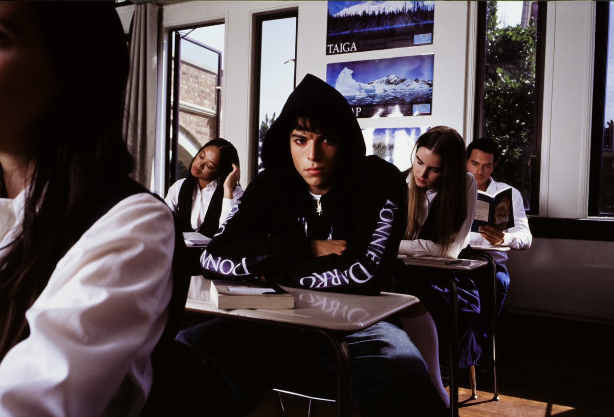 salemmitchell's tweet photo. heaven x donnie darko by zamar velez https://t.co/QC5G2Ayfy7