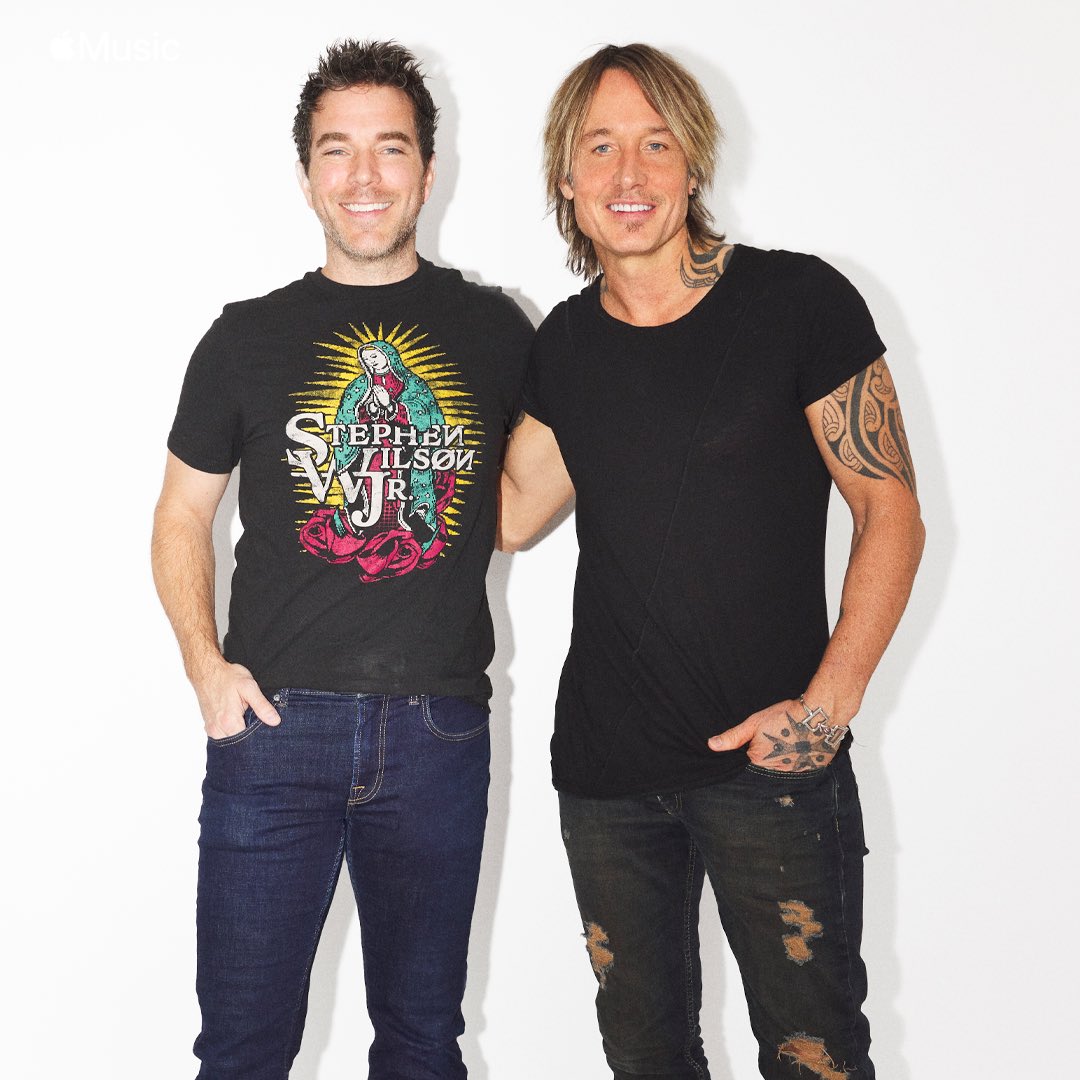 chatting all things songwriting with <a href="/TyBentli/">Ty Bentli</a> at 12p CT TODAY !!! 

listen on <a href="/AppleMusic/">Apple Music</a>: apple.co/Ty