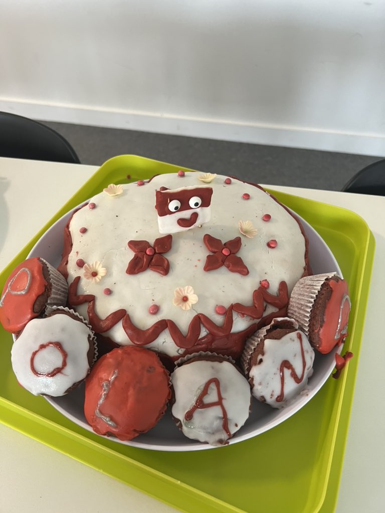 QHS Modern Languages tweet media