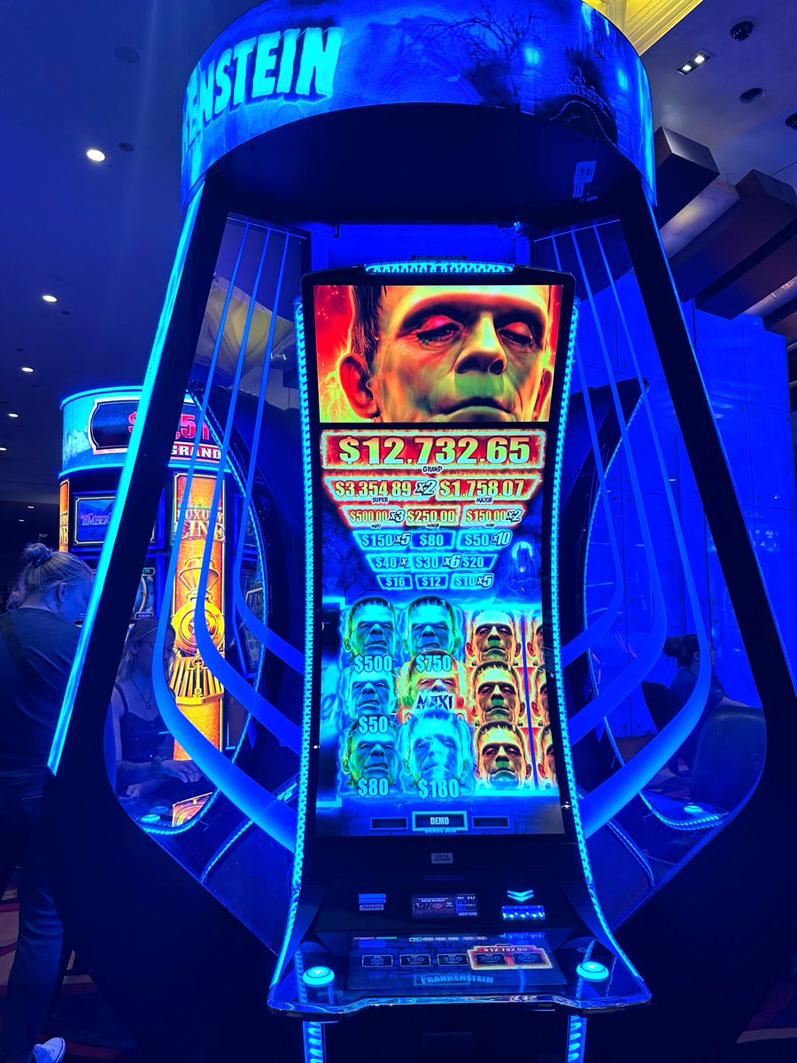 HollywoodSTL's tweet photo. What's your favorite #Halloween slot machine? ๐ ๐ป #TellUsTuesday
#Frankenstein #LockItLink https://t.co/SJ8Ux4EBEB