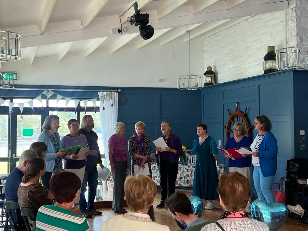 ThamesFestTrust's tweet photo. Sing for Water 2023 w/ Carers in Harmony (London) | Songworks (London) | The Village Singers (Ireland)
Check out videos& photos @ https://t.co/sPg4dtp8eh
Supported by: @wateraid
#singforwater #wateraid #TotallyThames #TotallyThames2023 #ThamesFestivalTrust #RiverThames #London https://t.co/jP2kfJtAi0