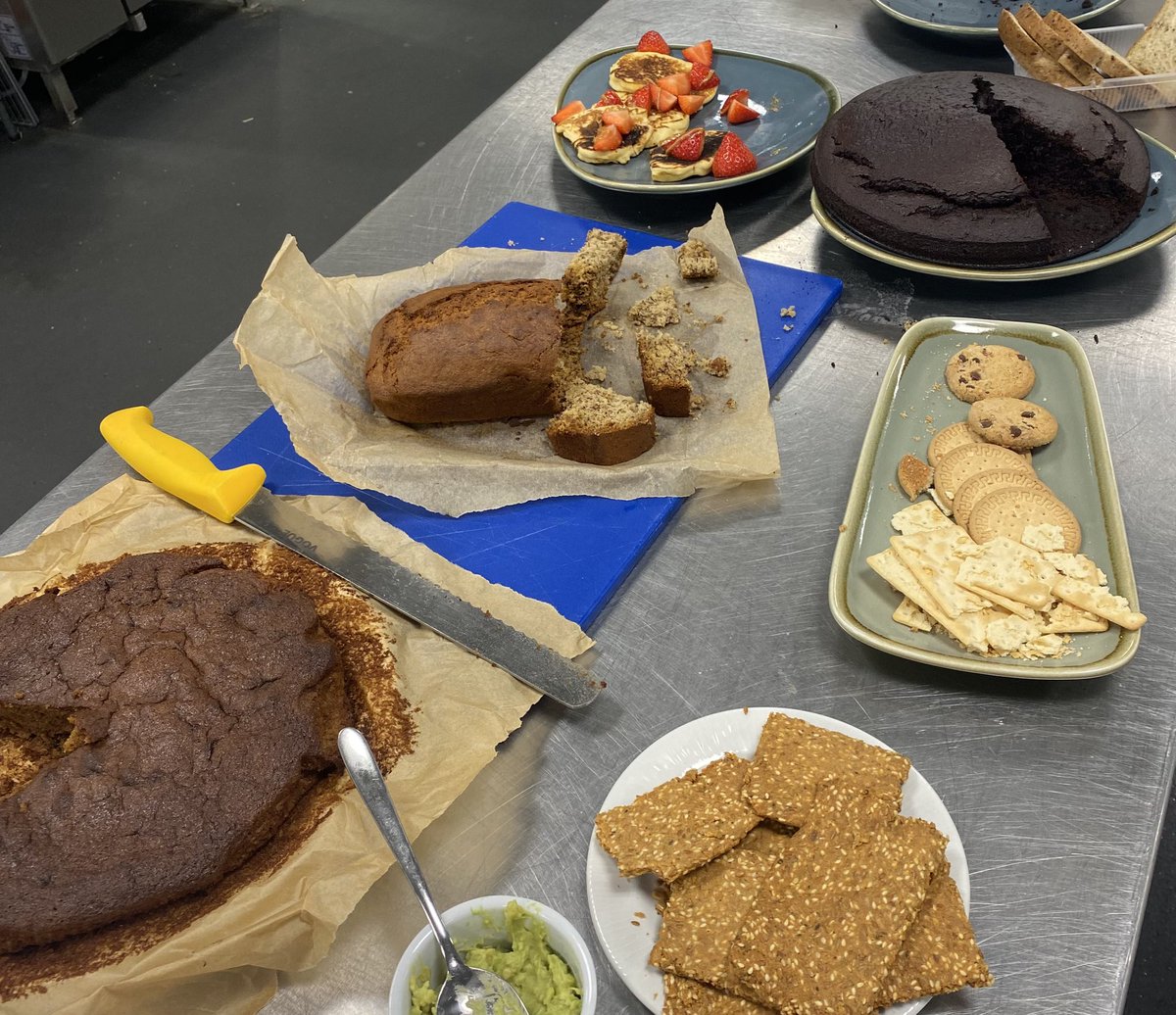 NDHullUni's tweet photo. Say hello to our newest #RD2Bs! Today was their first cooking practical-all about gluten free cooking,ingredients and preparation.Being able to educate & support individuals who require a GFD is just one of the roles of a dietitian. (And thank you to @glutafin for our samples🙏) https://t.co/anaTScQlES