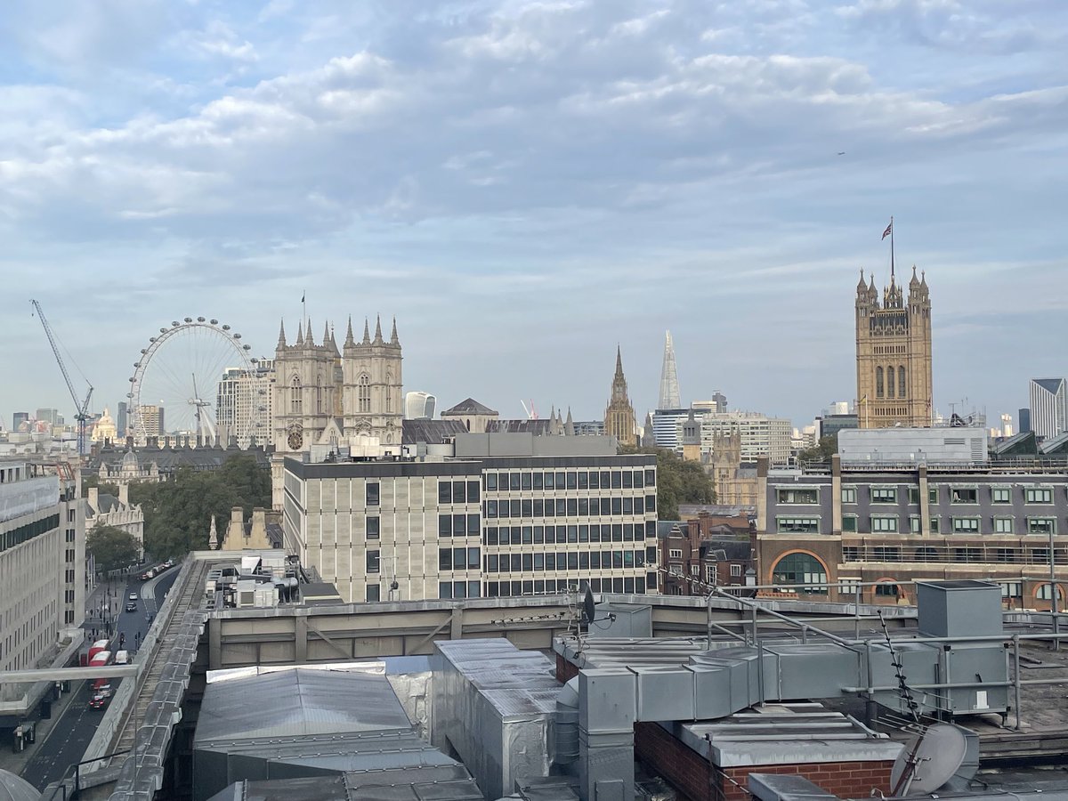 jomurfin's tweet photo. Delighted to have been invited to DoH to discuss the C4C project ⁦@UHSFT⁩. What an experience. patientsfirst #collaborativeworking ⁦@sarahjherbert⁩ ⁦@gailbyrneuhs⁩ ⁦@JoeTeape⁩ ⁦@DonnaRawlings15⁩ ⁦@BrainTumourSurg⁩ https://t.co/dd4RRfS1LA