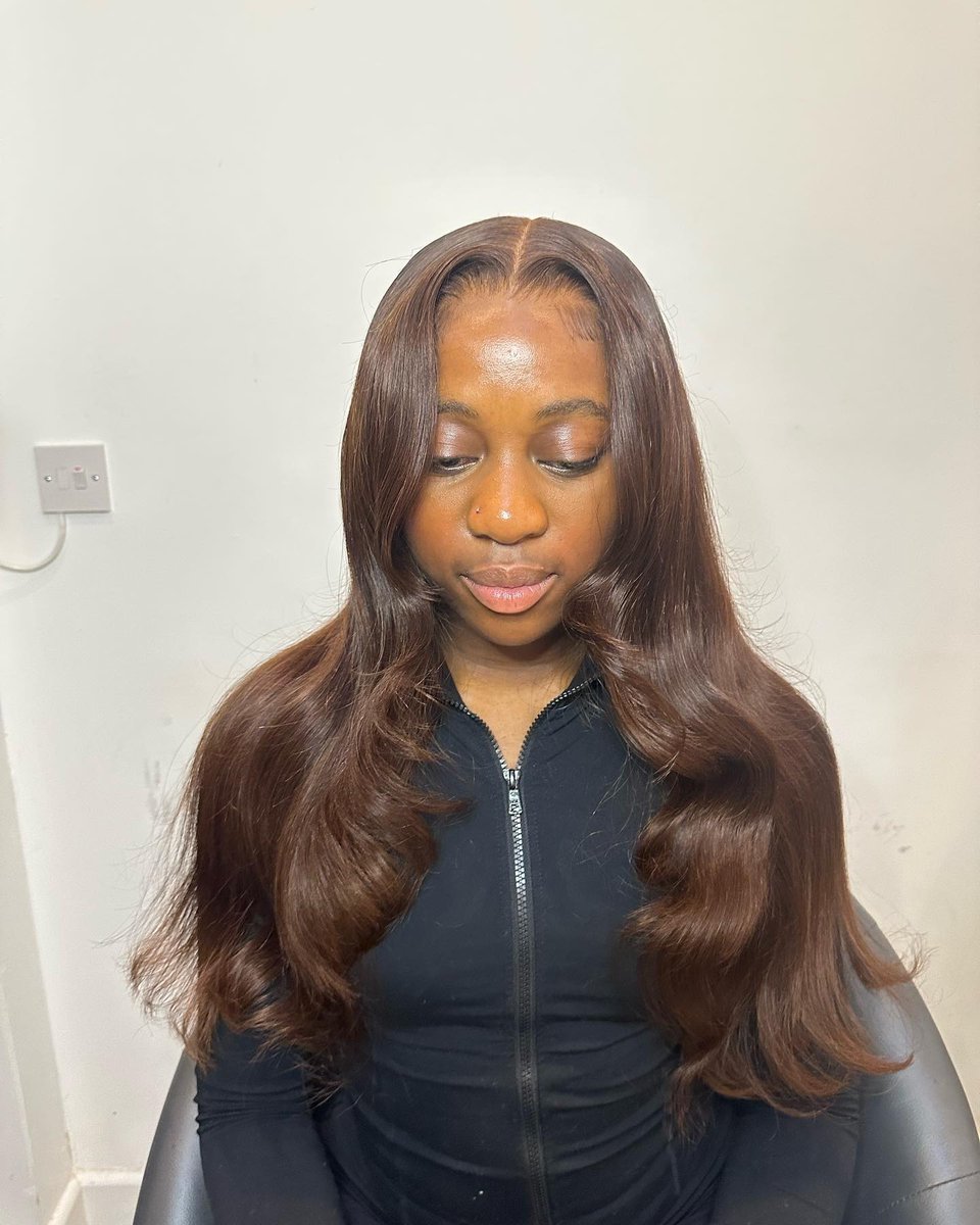 Shop our wig collection! Our beautful customer wearing our 5x5 HD closure wig unit - coloured, installed and  layered curls by @tktresses ❤️ ⁠#hairvirginity ⁠
⁠
⁠
#5x5closure #5x5wig #5x5hdwig