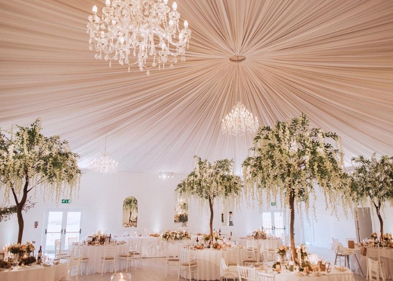 FBFW_weddings's tweet photo. Henblas Country Park
The dream reception space that will leave you in absolute awe. ✨
@henblascountrypark
#dreamweddingvenue #ukweddingvenue #weddingvenue #recpetiondspace #stunningreception #weddingbreakfast #whitewedding #happycouple #northwaleswedding #... https://t.co/1cOTHJqNqO