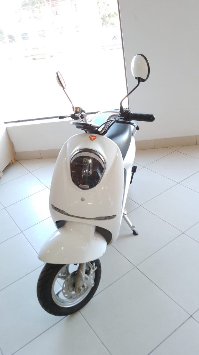 LuuZarza's tweet photo. VENDO MOTO ELÉCTRICA SE AGRADECE RT 😂💕
Vendo porque no uso y no voy a usar más, por falta de uso la batería se descompuso, se puede reparar o mejor cambiar, tiene apenas 1.800 km
Con todos sus documentos
Gs. 3.500.000 (se puede conversar) https://t.co/qdAB2R9M2A
