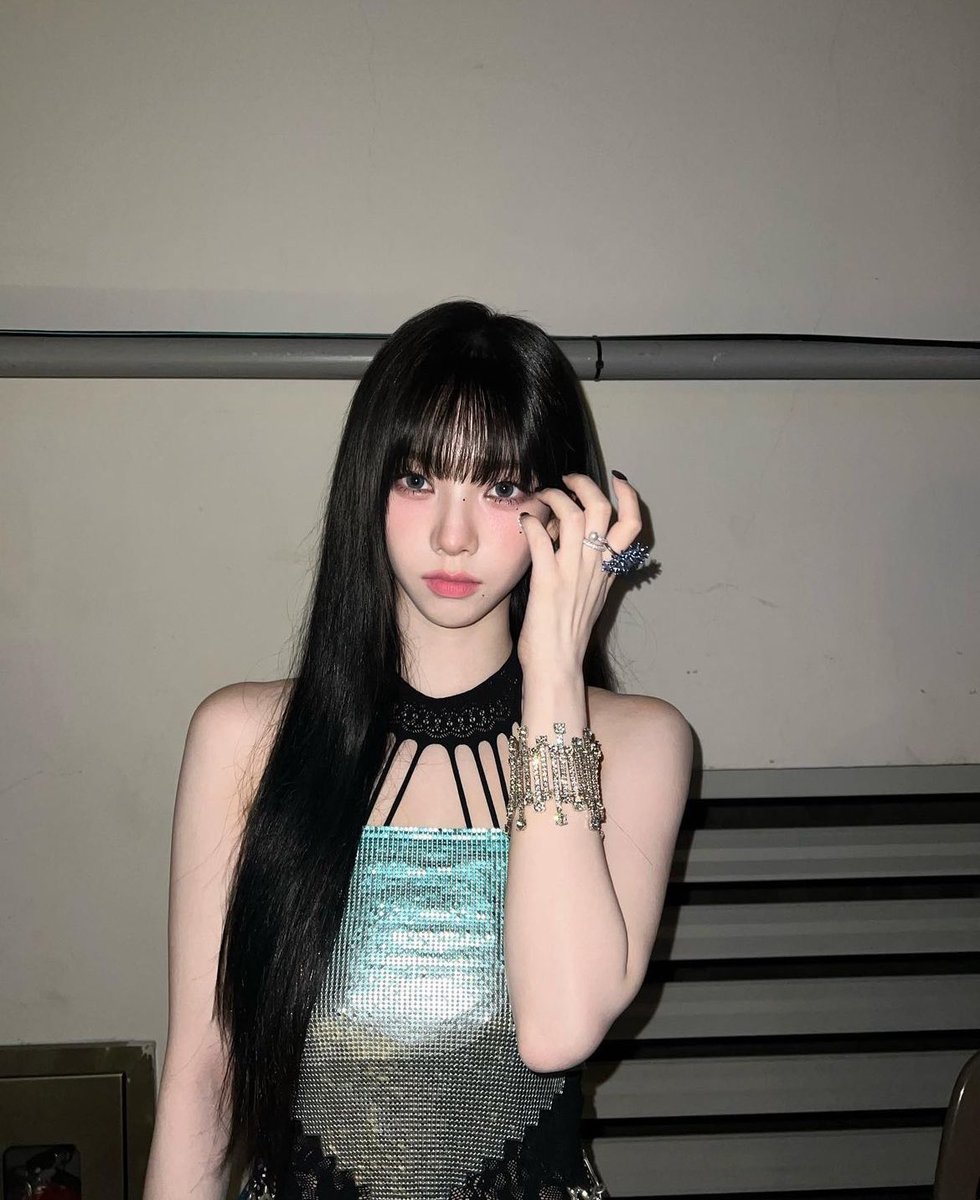 karina pics tweet media
