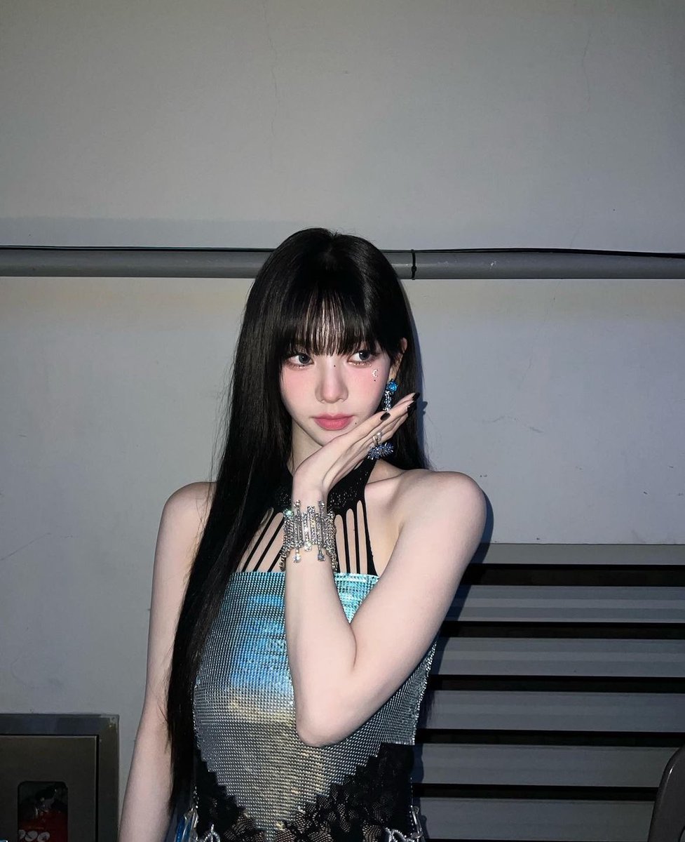 karina pics tweet media