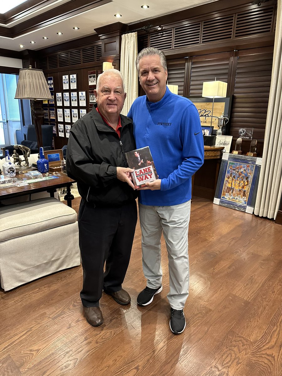 CoachCalArk's tweet photo. Coach Don Lane, who was a legandary coach for 26 years at Transylvania, following the great C.M. Newton and Lee Rose, has become a great friend of mine. I can’t wait to dive more into this book! I’d recommend to anybody looking for a great read. https://t.co/29xnyduYvY