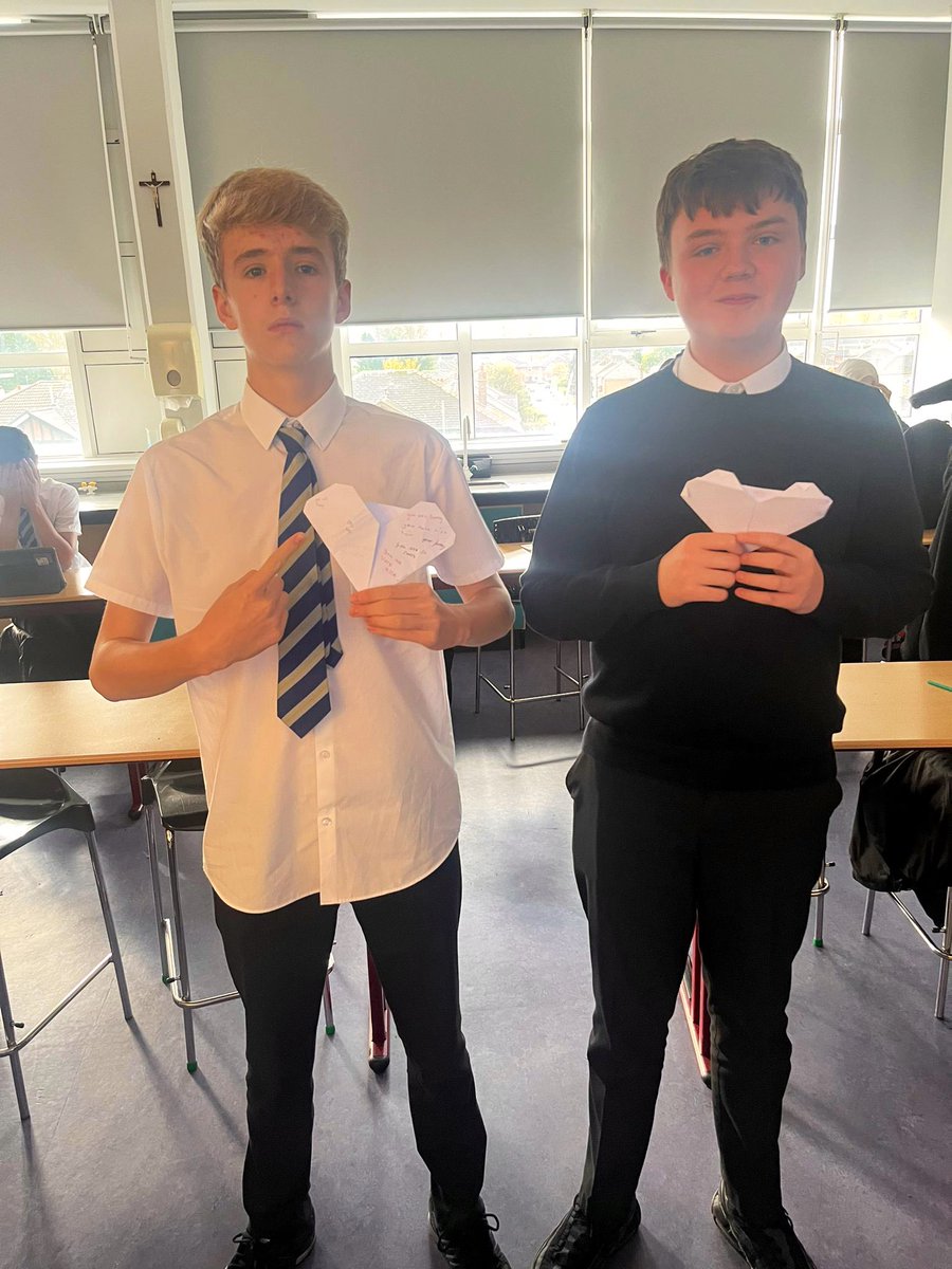 LourdesScience's tweet photo. To acknowledge #WorldMentalHealthDay Mr Russell’s S3 Biology class made these origami hearts which they passed around the class and wrote kind messages to each other on them 🩷❤️🧡💛💚🩵💙💜🖤🩶🤍 What a fantastic example of Love, Teach, Care @LourdesSec https://t.co/UDJCc6TRUB