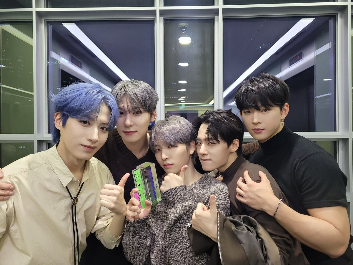 oneus07_28's tweet photo. 1位おめでと😭🤍 https://t.co/joLgY6RvMD