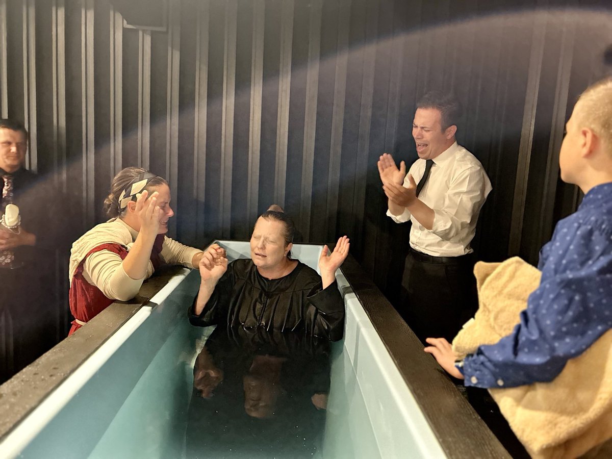 NextTownMinistries tweet media