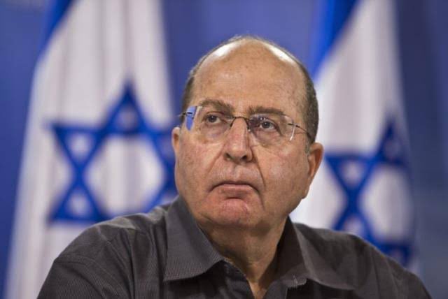 ragipsoylu's tweet photo. Former Israeli Defense Minister Moshe Ya'alon: 

"I call on the opposition not to form an emergency government with Netanyahu, but to demand his resignation. 

He was warned several times, he did not let the Chief of Staff speak to the Cabinet. 

There is no trust in him, how can you lead a people to war like this? 

Every hour he remains in office is a detriment to the country"