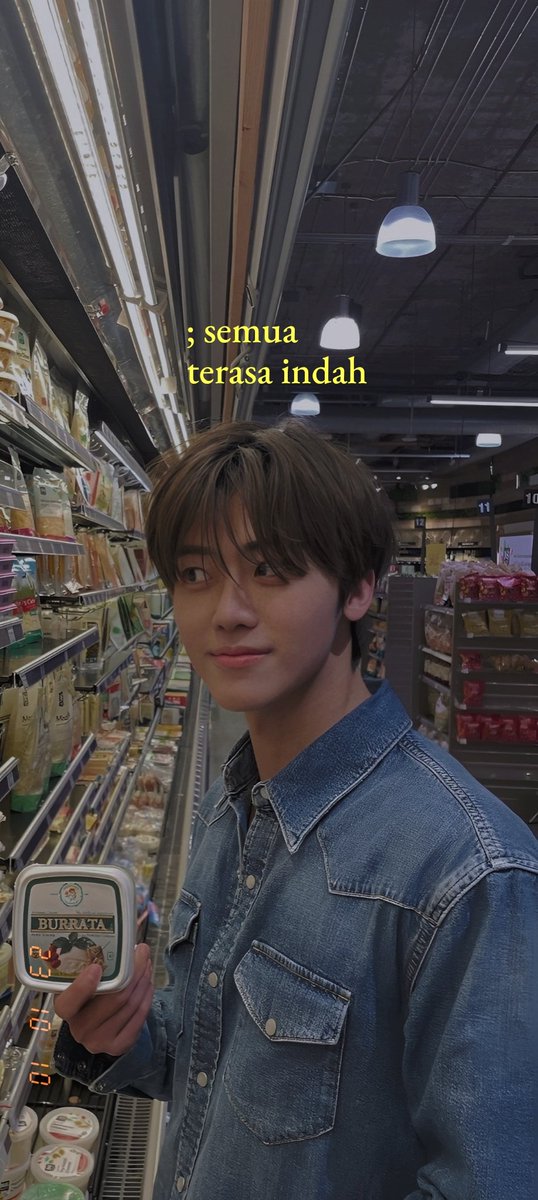 lagi suka banget dengerin lagu ini 😭 iseng bikin lockscreen homescreen <3